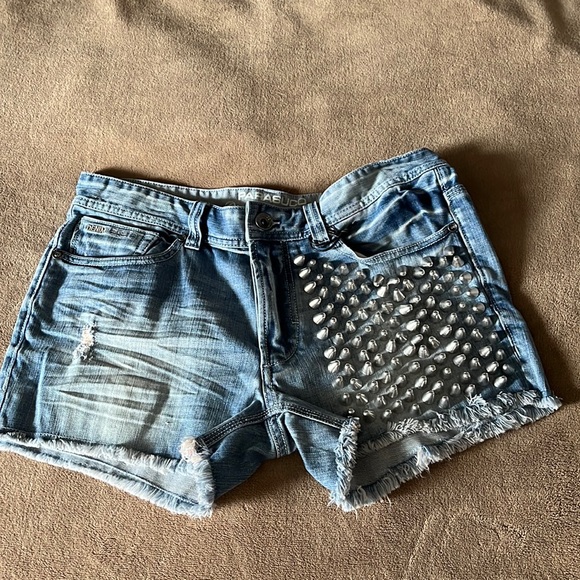 Parasuco denim jean short with spike - Picture 3 of 9